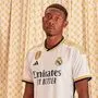 David Alaba im neuen Real-Trikot