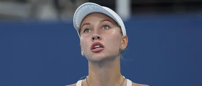 Anastasia Potapova kämpft mit Rückenproblemen