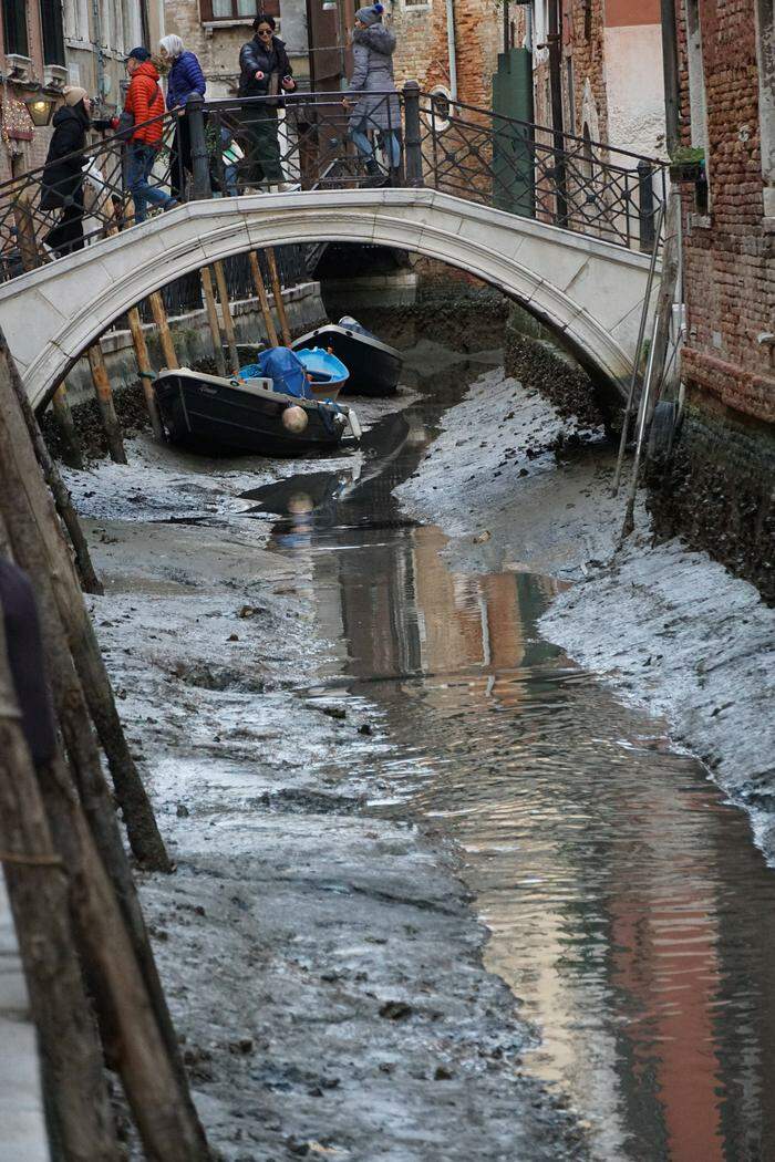 Ausgetrocknete Kanäle in Venedig