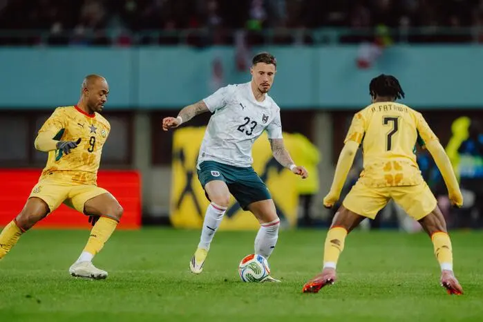 Marco Friedl: 3 | Der Bremen-Kapitän war im ersten Durchgang so gut wie nie gefordert. Spielte seinen Part trocken herunter, ohne nennenswerte Glanzlichter zu setzen.