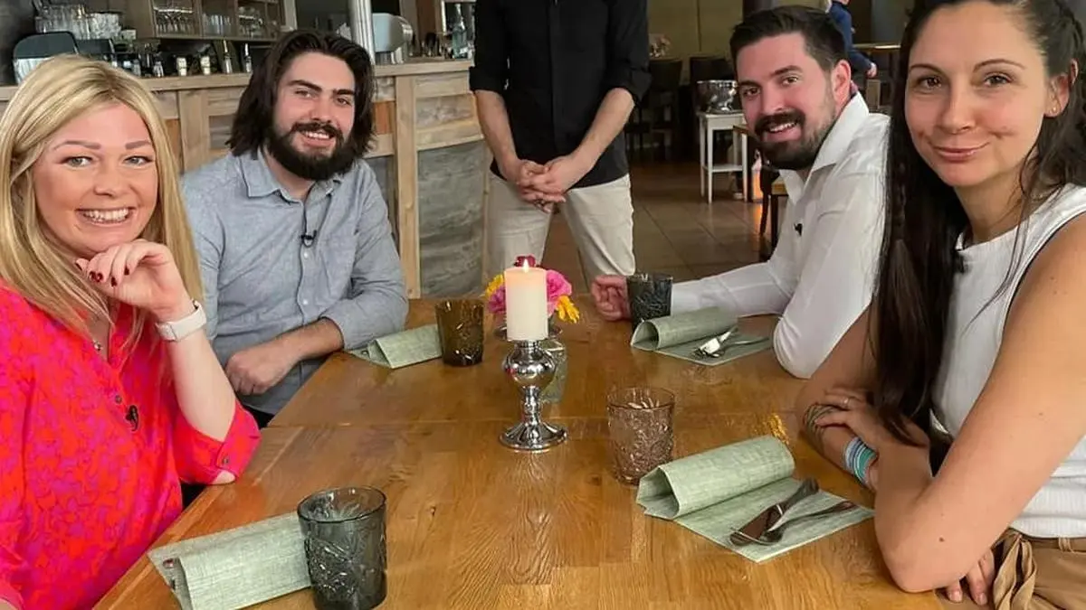 Hammerschlag (Mitte) machte den Anfang, morgen folgt das "Lendring"