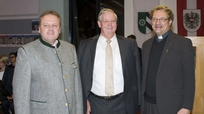 Zahlreiche geladene Gäste kamen am 23. November in die HTL Zeltweg, um der Ruhestandsfeier von Direktor Gerhard Steinbrucker beizuwohnen.
