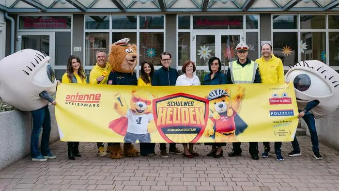 Die Antenne Steiermark ist vor den Volksschulen unterwegs