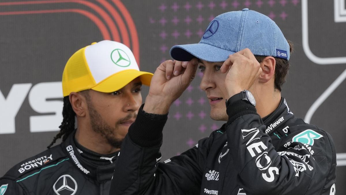 Lewis Hamilton (links) und George Russell sorgten zuletzt für Jubel bei Mercedes