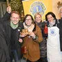 Luigi Dimichiano, Axel Thomaschütz, Gabi Gfrerer und Elke Basler von den Goldhaubenfrauen, Elisabeth Schurian und Leonardo Forabosco von den Lions Tolmezzo