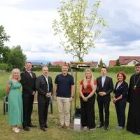 Maria Kysely, René Jäger, Mario Stranimaier, Bgm. Harald Bergmann, Julia Luschin, Lukasz Wojtyczka, Rosa Neubauer und Cristian Greucean