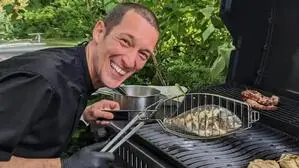 Martin Wresnig eröffnet in Oberhaag die erste südsteirische Grillschule