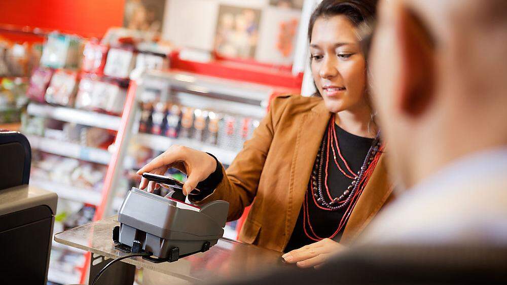 Ob Funkchip oder Barcode, mobiles Bezahlen funktioniert inzwischen in fast allen Geschäften