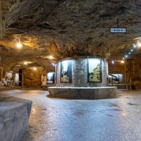 Unter dem Kastell von Pula laufen die Gänge zusammen