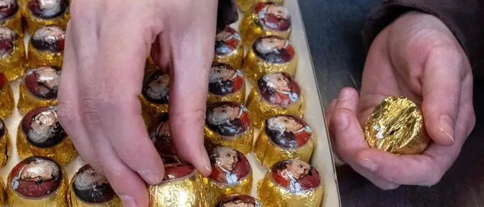 Um den Ursprung der Mozartkugel wird gestritten