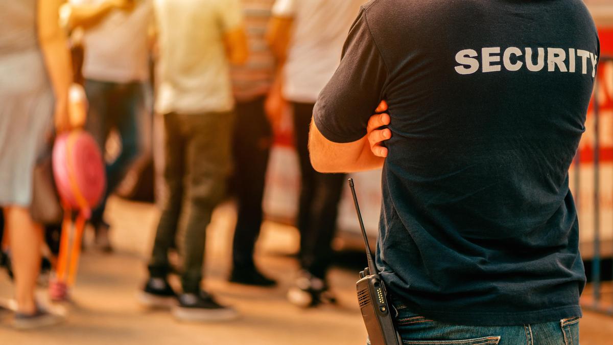 Gast und Security-Mitarbeiter gerieten an einander (Symbolfoto)