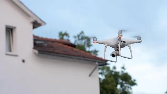 An zwei Tagen fliegt eine Drohne über das Voitsberger Stadtzentrum (Symbolfoto)