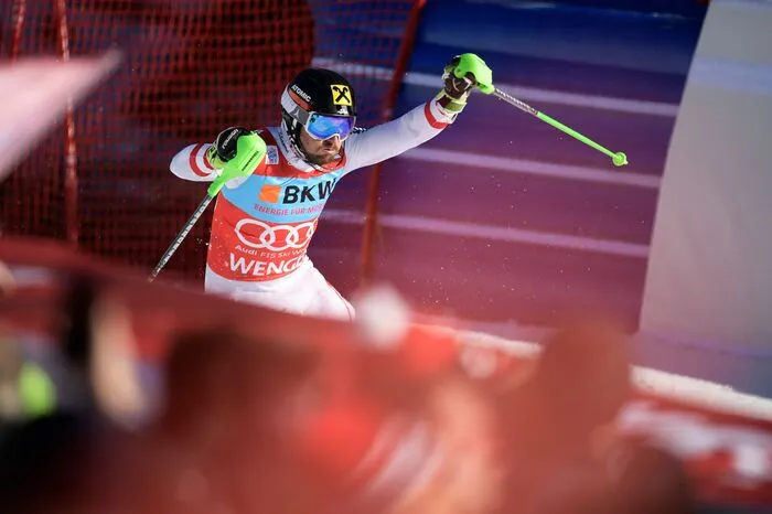... feierte den fünften Slalom-Sieg in Serie - das war vor ihm erst Ingemar Stenmark, Marc Girardelli, Alberto Tomba und Giorgio Rocca gelungen.