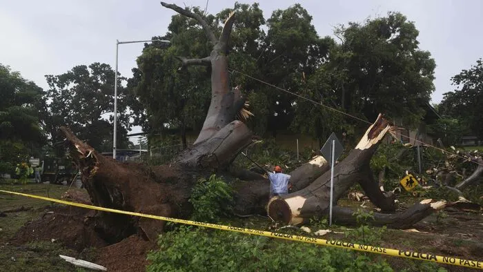 Tropensturm "Otto" ist in der Karibik zum Hurrikan herangewachsen und steuerte am Mittwoch mit Windgeschwindigkeiten von bis zu 120 Stundenkilometern auf Costa Rica zu.   