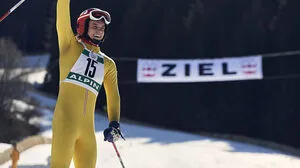 Franz Klammer (verkörpert von Julian Waldner) holte 1976 Abfahrtsgold am Patscherkofel