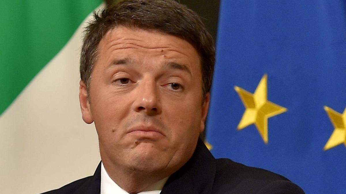 Matteo Renzi bei der Pressekonferenz, als er seinen Rückstritt verkündete. Renzi hofft auf baldige Neuwahlen