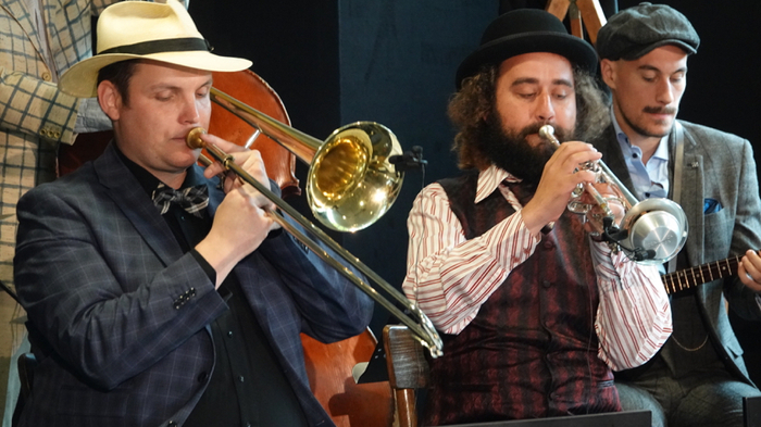 Mit Dixiesound, Swing-Klassikern und Ragtime wurden die Besucher vom "Streetview Dixieclub" in das New Orleans der 1920er und 1930er Jahre entführt.