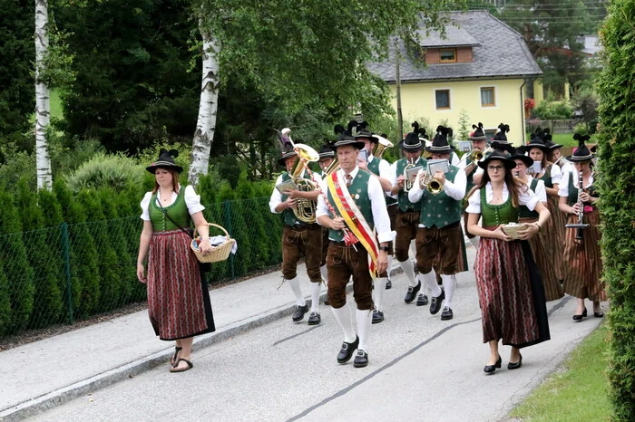 Nicht abgesagt wurde am Sonntag jedoch der Weckruf der Alpenblasmusikkapelle Glödnitz unter Kapellmeister Wolfgang Obersteiner um sechs Uhr in der Früh.