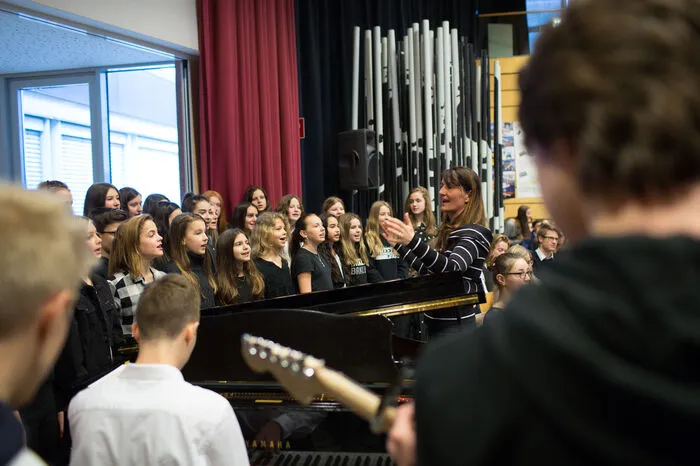 Die Schüler gestalteten die Feier mit herausragenden Musikstücken.