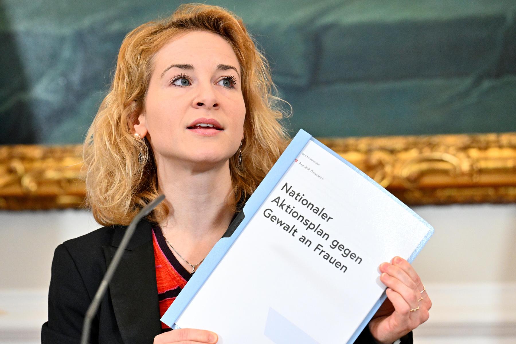 Avstrijska vlada sprejela akcijski načrt proti nasilju nad ženskami