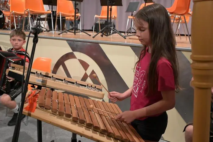 Für ihre Darbietungen erhielten die jungen Musikerinnen und Musiker viel Applaus.