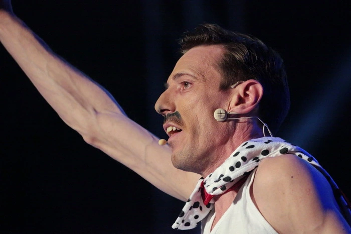 03. We will rock you