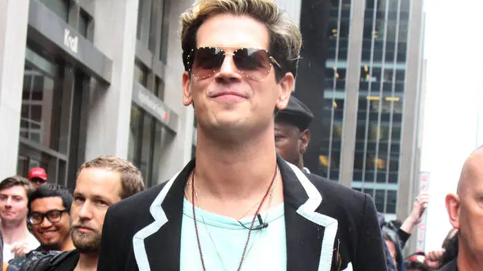 Der britische Blogger Milo Yiannopoulos wurde in den USA inhaftiert