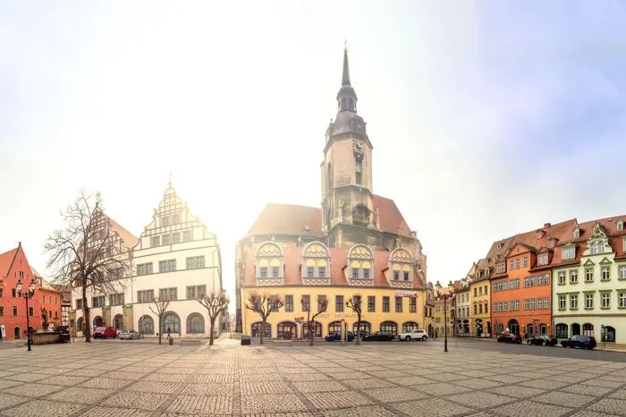 Der Marktplatz lädt zu einem Spaziergang ein.