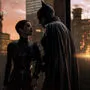 Robert Pattinson als Batman und Zoë Kravitz als Catwoman