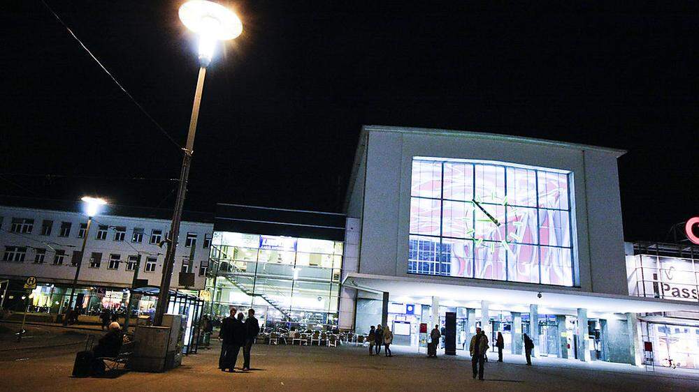 Hotspot Hauptbahnhof: Hier wurde in der Nacht auf Donnerstag der Polizist bedroht