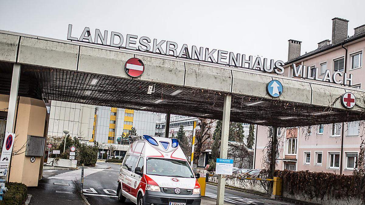 Die schwangere Autofaherin wurde nach dem Unfall zur Sicherheit ins LKH Villach gebracht