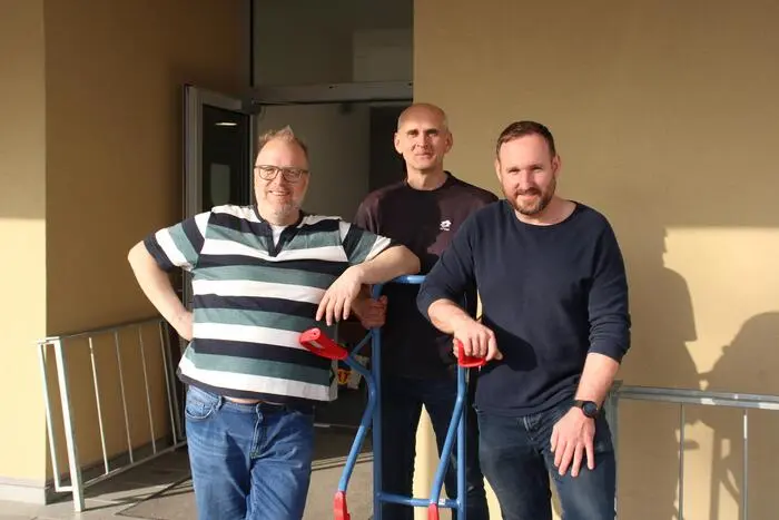 Rund 6000 Artikel wurden in der knapp 800 Quadratmeter großen Halle angeboten. Zahlreiche ehrenamtliche Helfer und Helferinnen sowie Mitarbeiter der Marktgemeinde waren am Wochenende wie jedes Mal im Einsatz, um für reibungslose Abläufe zu sorgen.