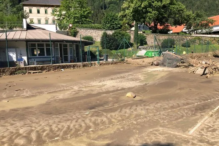 Die Kosten belaufen sich auf circa 180.000 Euro.