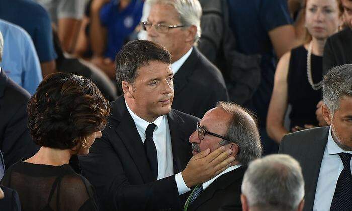 Regierungschef Matteo Renzi unter den Trauernden