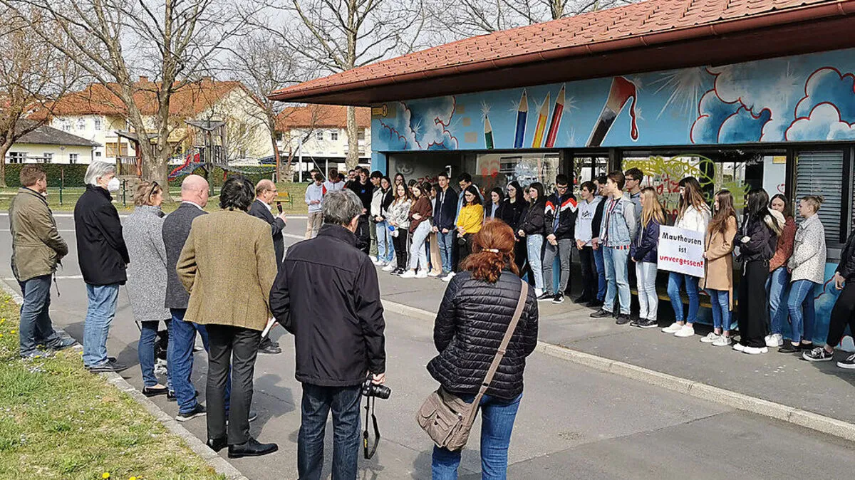 Die Maturantinnen und Maturanten des Borg- und Sport-Borg Jennersdorf besuchten heuer die Gedenkstätte Mauthausen