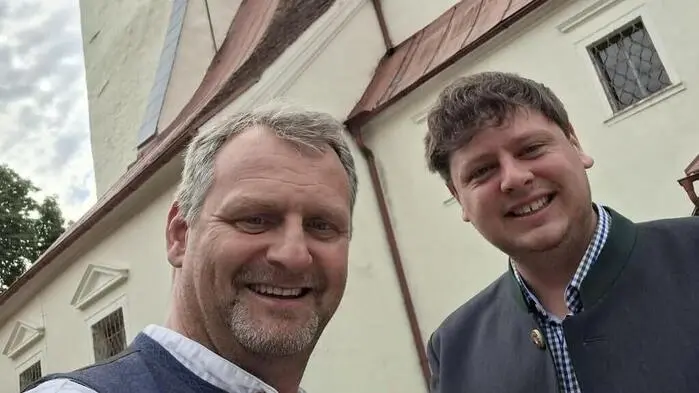 Was hat es mit den gemeinsamen Auftritten vom parteilosen Vizebürgermeister Marco Gratzer (rechts) und FPÖ-Gemeinderat Michael Kinzer auf sich?