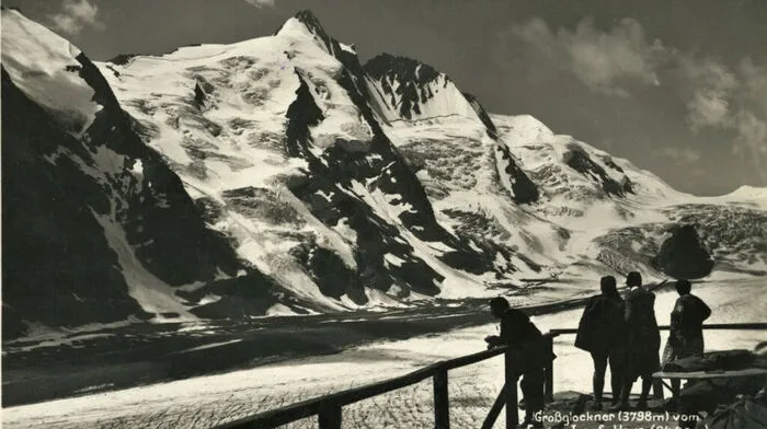 Der Blick vom Franz-Josef-Haus auf den Großglockner im Jahr 1929