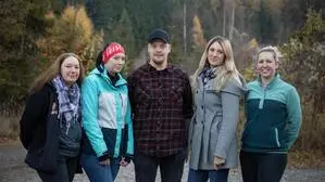 Der neue Vorstand der Werbegemeinschaft Eisenerz: Sandra Schmuck-Fahrleitner, Ulla Fahrleitner, Obmann Lukas Moser, seine Stellvertreterin Martina Wabra und Martina Stryckova