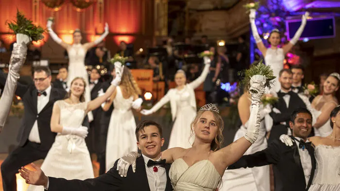 Beim Ball der Technik feierten gestern im Congress Graz rund 2500 Ballgäste eine ganz besondere Ballnacht unter dem Motto „Elektronen tanzen“.
