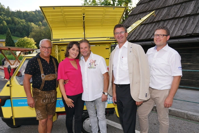 Josef Obweger, Eva Pölzl, Bürgermeister Wolfgang Klinarund Hellmuth Koch. 