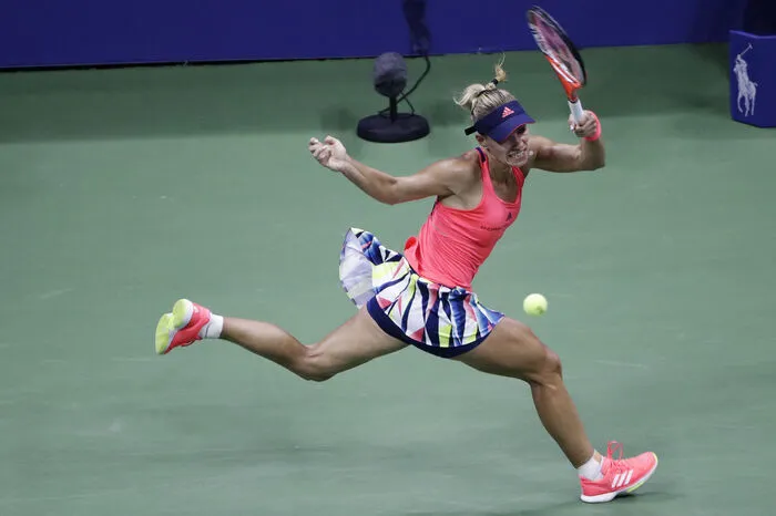 Kerber erreichte mit dem Sieg über Wozniacki erstmals in ihrer Karriere das Endspiel der US Open, wo es am Samstag gegen Karolina Pliskova geht.