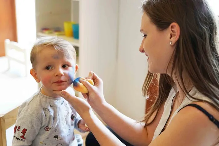 Seit fünf Jahren stellt sich ein Team in den Dienst von Eltern und Kindern. Höhepunkte für die Kinder gab es viele. Darunter die Vorstellung von "Zircus Dimitri" sowie das Kinderschminken.