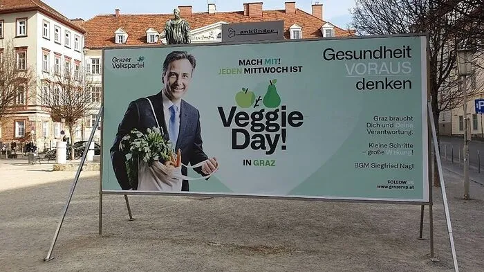2019 ließ sich Bürgermeister Siegfried Nagl mit seiner Idee zum Veggie-Day plakatieren