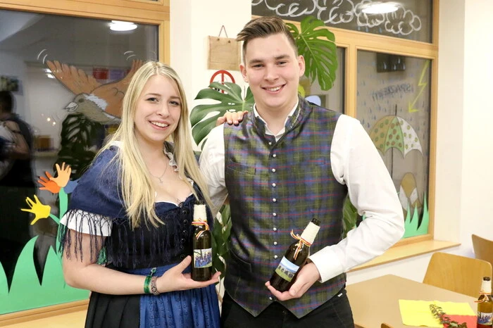 Wie am Wochenende in Guttaring, wo die örtliche Landjugend (LJ) unter Obmann Max Nusser und Leiterin Anna Maria Pichler (Foto) zur rauschenden Ballnacht lud. 