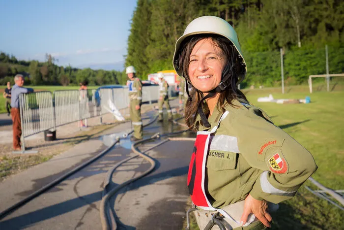 Ein Arbeitsplatz im Freien bei Sonnenschein sorgt für gute Laune