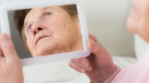 Demenz ist eine allgemeine Bezeichnung für eine Minderung der geistigen Fähigkeiten, die schwerwiegend genug ist, um das tägliche Leben zu beeinträchtigen