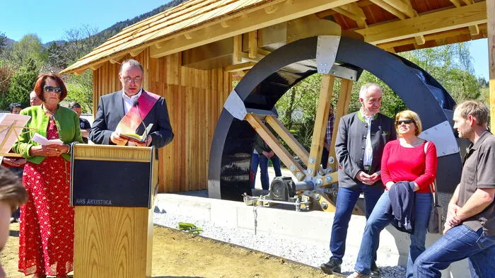 Zur Eröffnung eines Wasserrads wurde am 21. April in St. Georgen ob Judenburg geladen.