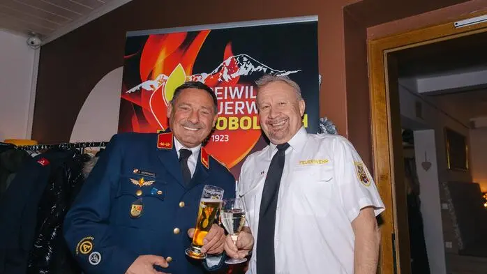 Es wurde angestoßen auf die Kameradschaft