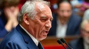 François Bayrou, Premier ministre Illustrations of the vote of confidence granted to Prime Minister François Bayrou at the National Assembly in Paris, September 8, 2025 Christian Liewig Bestimage France s Prime Minister Francois Bayrou returns to his seat after he delivering his general policy statement during the parliamentary extraordinary session prior to a confidence vote over the government s austerity budget, at the National Assembly in Paris on September 8, 2025 France s parliament is expected to oust Prime Minister Francois Bayrou on September 8, 2025 after just nine months in office, plunging the key EU member into new political uncertainty and creating a painful dilemma for President Emmanuel Macron Bayrou blindsided even his all PUBLICATIONxNOTxINxFRAxUKxUSAxAUSxBEL Copyright: xChristianxLiewigx/xBestimagexChristianxLiewigx/xBestimagex