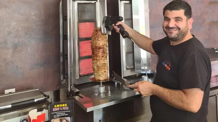 Adem Demir in seinem neuen Laden
